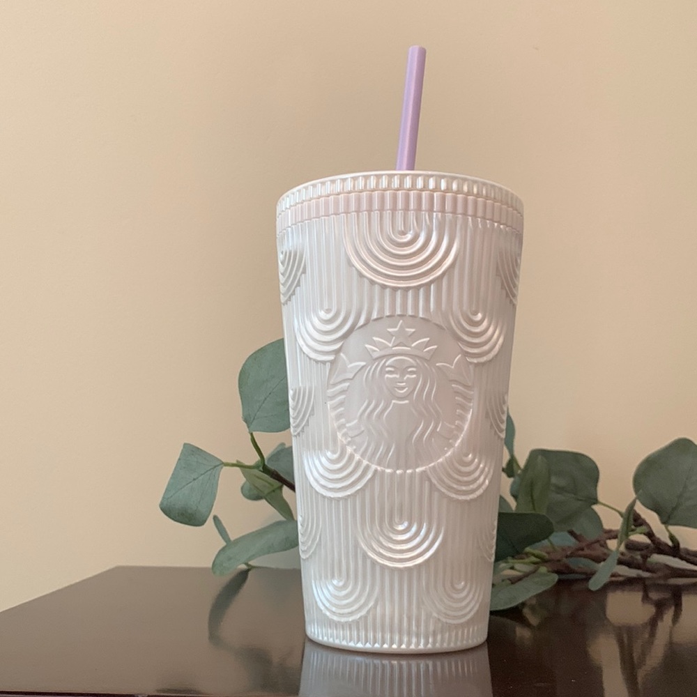 📌 NWOT Starbucks 2023 Spring White Mermaid Scales Cold Cup Tumbler